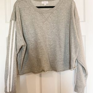 Target grey crop crew sweatshirt, Size XL